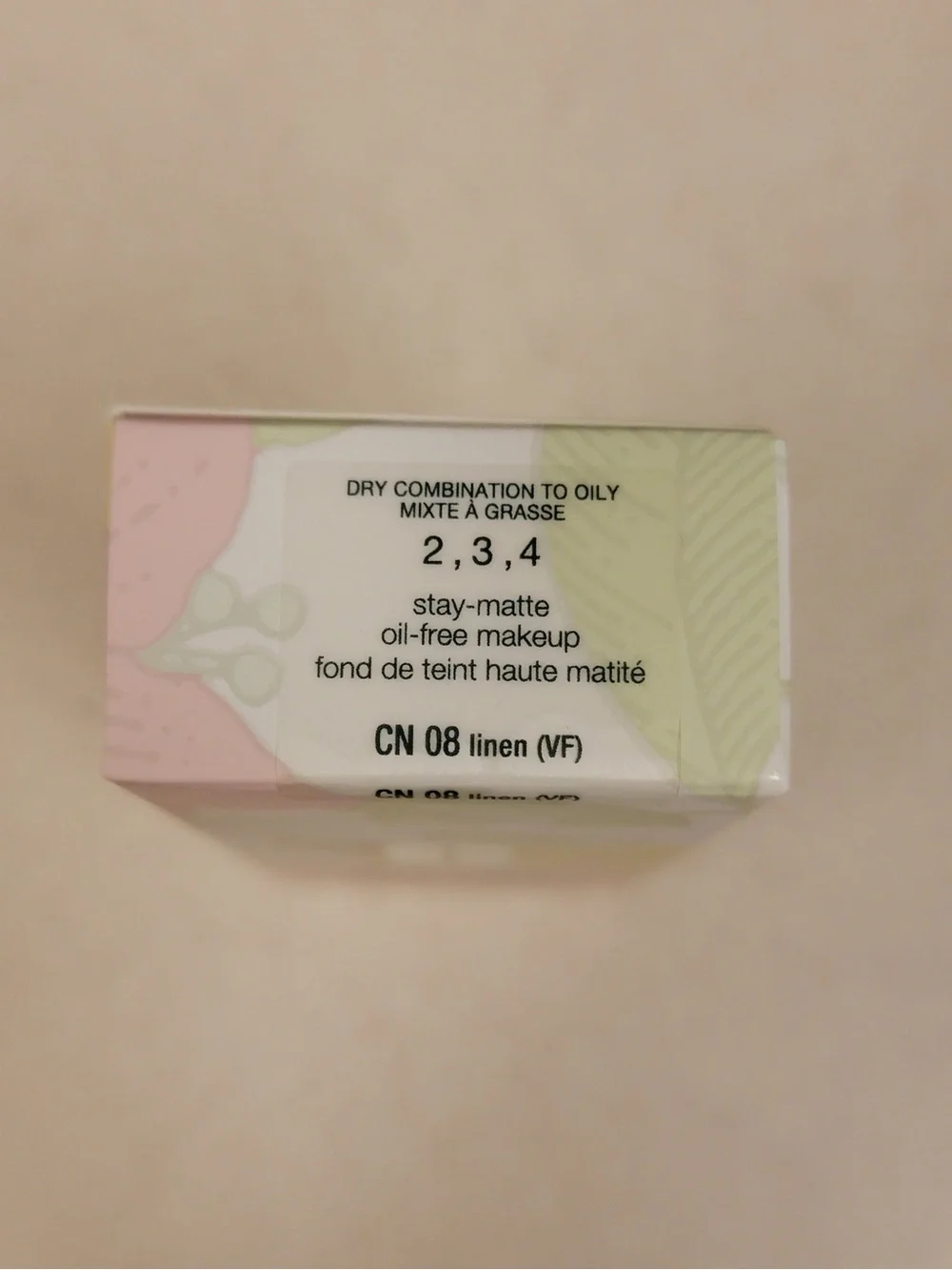 Clinique Stay-Matte Oil-Free Makeup in the color Linen (CN 08 VF)